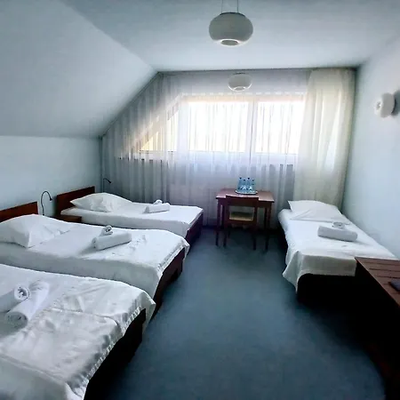 Vesta Centrum Konferencyjno Wypoczynkowe Apartmanhotel 3*