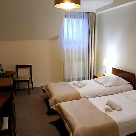 Vesta Centrum Konferencyjno Wypoczynkowe 3* Єлесня
