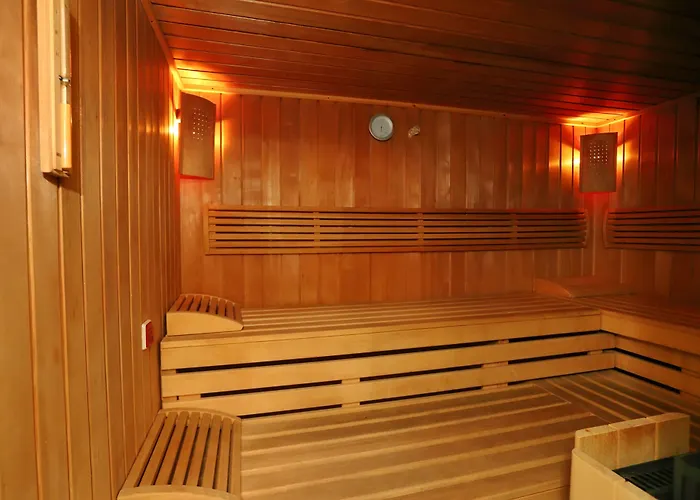 Aparthotel Vesta Centrum Konferencyjno Wypoczynkowe 3*